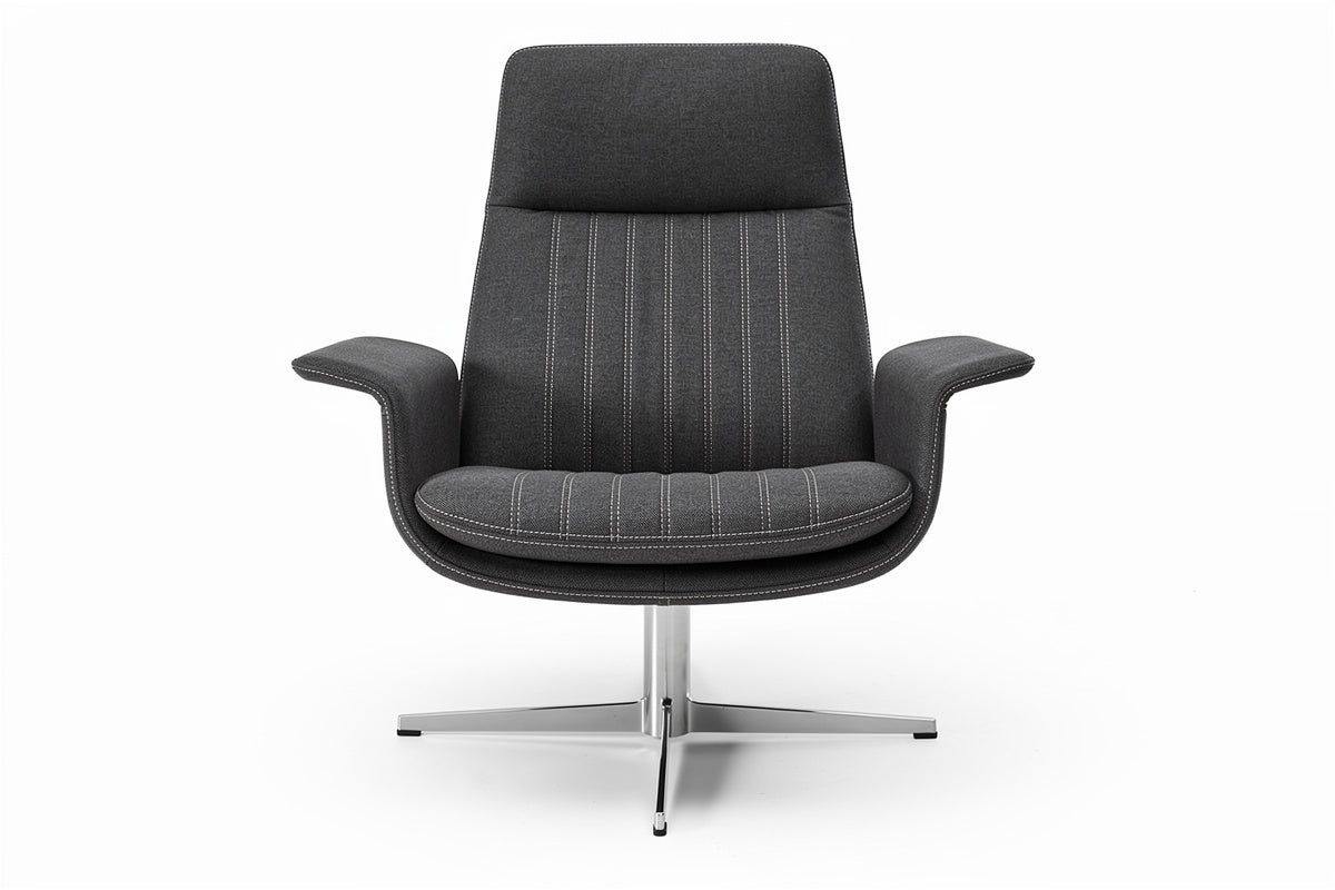 Technische titel in het Nederlands: **Moderne stoel met gestroomlijnd ontwerp en comfortabele bekleding**